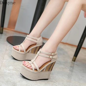Spring and summer fashion new ultra high heel wedge platform 16cm small code straw thick bottom word female sandals
Spring and summer fashion new ultra high heel wedge platform 16cm small code straw thick bottom word female sandals