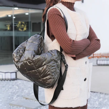 Women Cotton Feather Down Bag Fashion Crossbody Messenger Bag Handbag Space Pad Winter Soft Space Cotton Shoulder Tote Bag 
Women Cotton Feather Down Bag Fashion Crossbody Messenger Bag Handbag Space Pad Winter Soft Space Cotton Shoulder Tote Bag