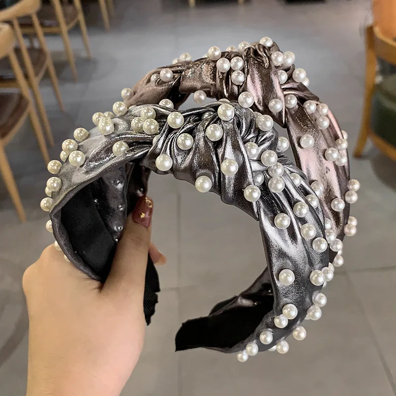 Women Hair Accessories Wide Leather Knotted Hairbands with Pearls Handmade Ladies Fashion Bezel for Girls Trendy Headwear
Women Hair Accessories Wide Leather Knotted Hairbands with Pearls Handmade Ladies Fashion Bezel for Girls Trendy Headwear