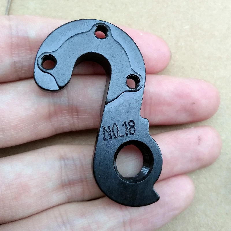 1pc Bicycle derailleur hanger MECH dropout For CANYON No.18 No.23 Endurace CF R32 Aeroad Di2 SRAM Ultimate CF Inflite AL SRAM
1pc Bicycle derailleur hanger MECH dropout For CANYON No.18 No.23 Endurace CF R32 Aeroad Di2 SRAM Ultimate CF Inflite AL SRAM