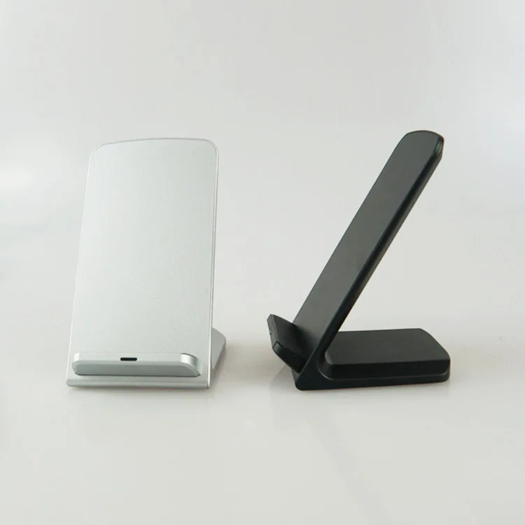 Suitable for S6 Apple 6S Three Coil Fast Charge Wireless Charger Large Area Sensing Desktop Transmitter Base
Suitable for S6 Apple 6S Three Coil Fast Charge Wireless Charger Large Area Sensing Desktop Transmitter Base
