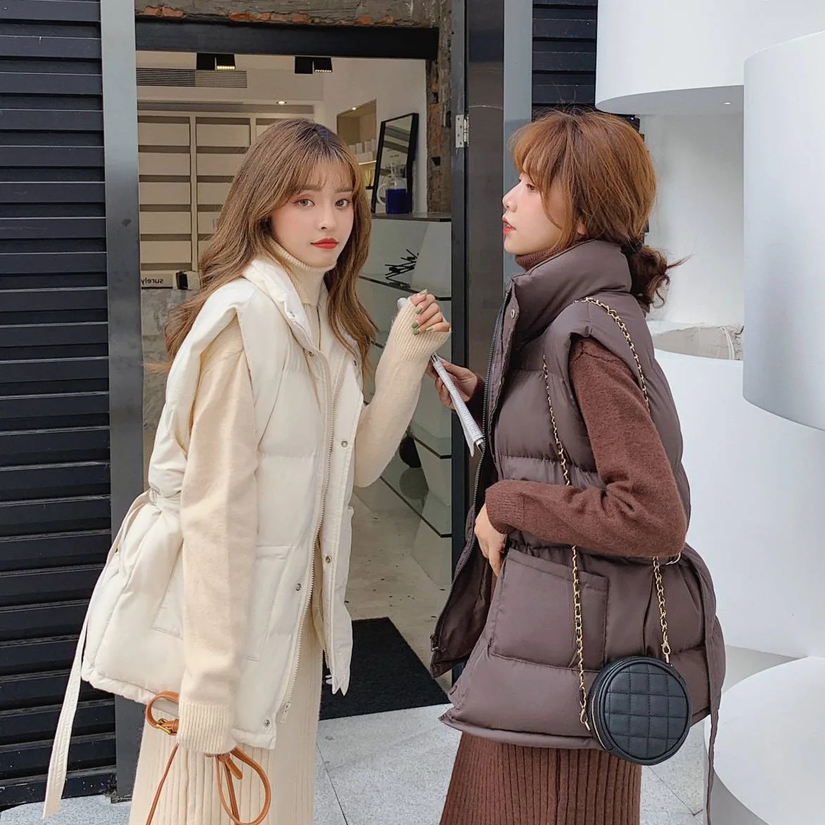 Photo Shoot Main Push INS Laziness-Style Beige Apricot Mid-length Versatile Stand Collar Waist Hugging down Coat Cotton Vest Ves
Photo Shoot Main Push INS Laziness-Style Beige Apricot Mid-length Versatile Stand Collar Waist Hugging down Coat Cotton Vest Ves