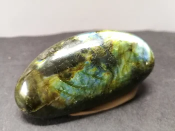 89.9gNatural color labrador crystal quartz specimen decoration collection-801
89.9gNatural color labrador crystal quartz specimen decoration collection-801