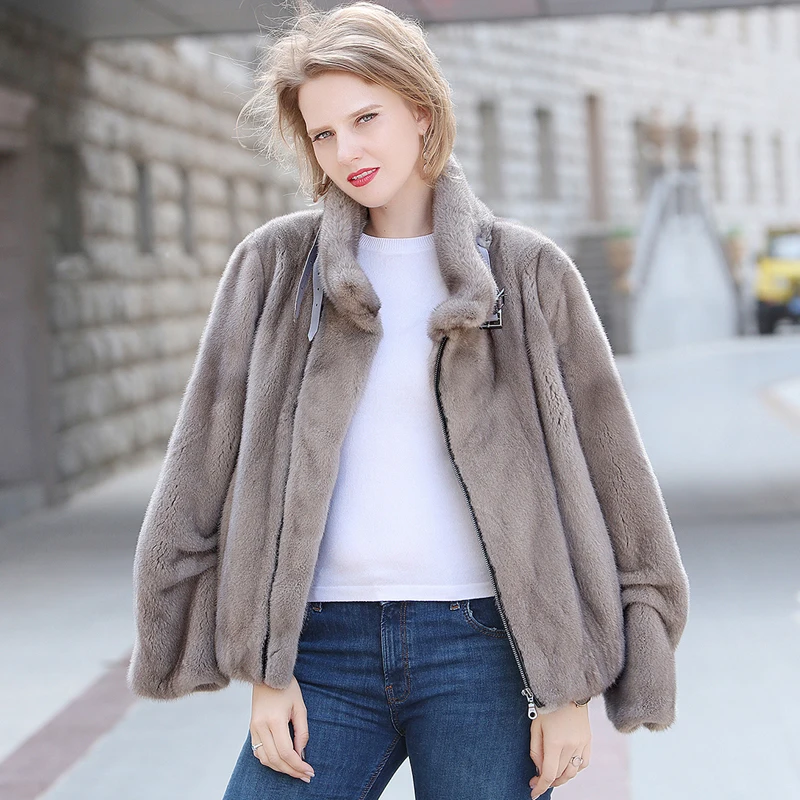 2020 mink fur coat female young fashion short leisure locomotive imported mink fur female whole mink coat anti-season
2020 mink fur coat female young fashion short leisure locomotive imported mink fur female whole mink coat anti-season