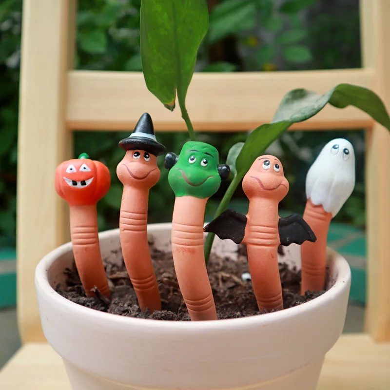 Red Clay Cartoon Micro Landscape Ornament Bonsai Halloween Elf Model Gardening Worm Water Sensor Plant Watering Reminder 
Red Clay Cartoon Micro Landscape Ornament Bonsai Halloween Elf Model Gardening Worm Water Sensor Plant Watering Reminder