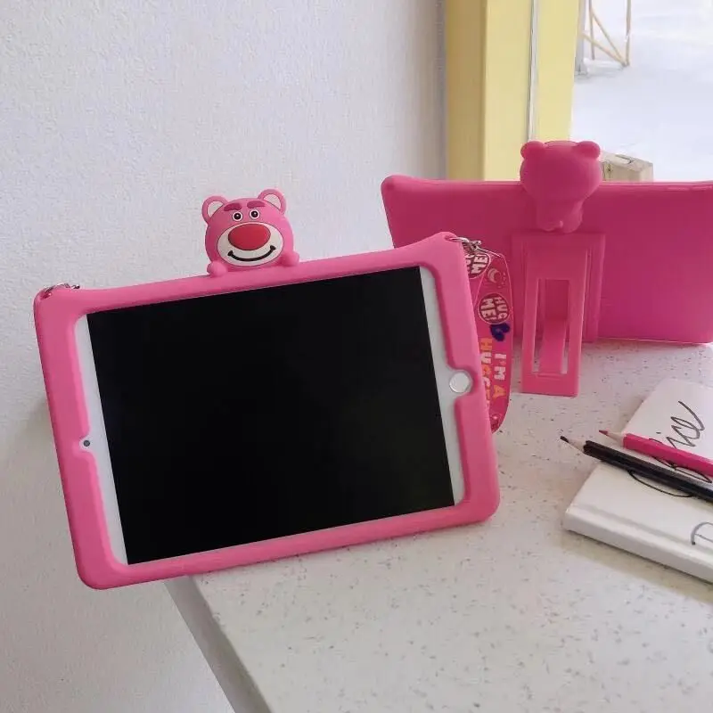 For iPad 2 3 4 Mini 1/2/3/4/5 Soft Silicon PC stand case For iPad 9.7 2018 2017 Pro 9.7 Air 1 2 Case Cute Strawberry bear Cover
For iPad 2 3 4 Mini 1/2/3/4/5 Soft Silicon PC stand case For iPad 9.7 2018 2017 Pro 9.7 Air 1 2 Case Cute Strawberry bear Cover