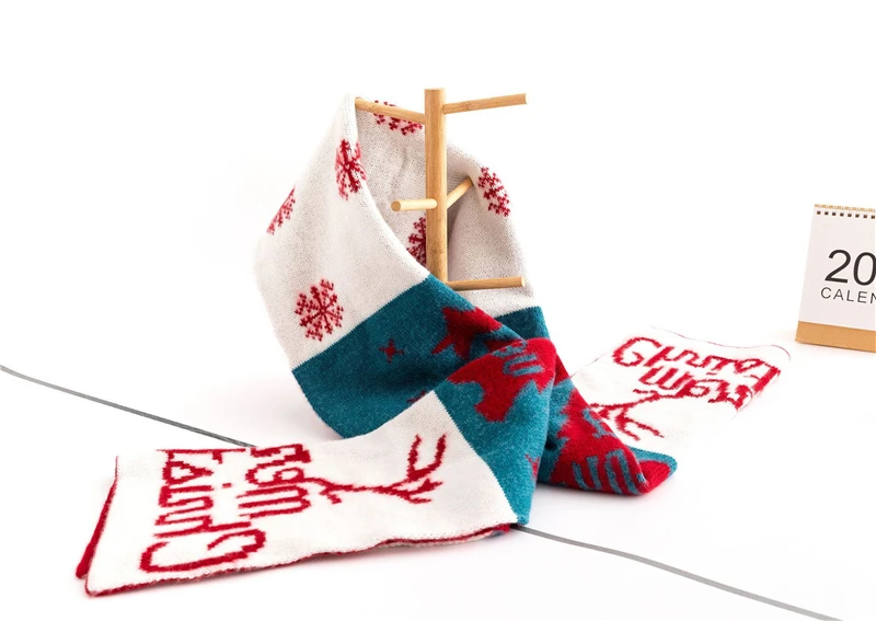 New Fashion Lady Christmas Knitted Scarves Xmas gift elk double-sided pattern scarf Winter warmwear Letter pattern Soft fabric 
New Fashion Lady Christmas Knitted Scarves Xmas gift elk double-sided pattern scarf Winter warmwear Letter pattern Soft fabric