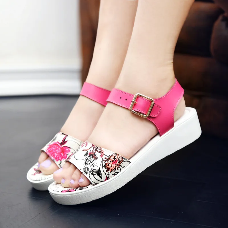 Summer Fashion New Style Small Women's Big Kid Flat Students Printed Versatile Casual Women's A- line Sandals
Summer Fashion New Style Small Women's Big Kid Flat Students Printed Versatile Casual Women's A- line Sandals