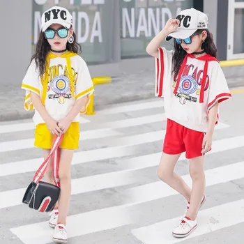 Summer new 6-11 year old girl baby suit Korean children's loose bat sleeve sports printed letter top + shorts two-piece suit
Summer new 6-11 year old girl baby suit Korean children's loose bat sleeve sports printed letter top + shorts two-piece suit