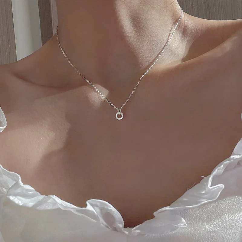 925 Sterling Silver Necklace Flash Diamond Geometric Double Circle Pendant Female Simple Clavicle Chain Wedding Jewelry Gift
925 Sterling Silver Necklace Flash Diamond Geometric Double Circle Pendant Female Simple Clavicle Chain Wedding Jewelry Gift