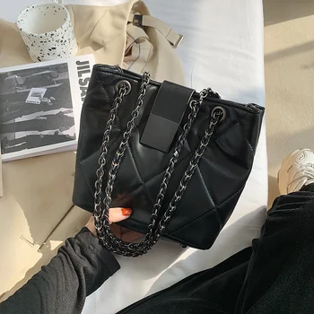 Wild Trendy Small Bags Women's Bag 2020 New Fashion Fashion Chain Messenger Bag Internet Celebrity Shoulder Bucket Bag Flap Soft 
Wild Trendy Small Bags Women's Bag 2020 New Fashion Fashion Chain Messenger Bag Internet Celebrity Shoulder Bucket Bag Flap Soft