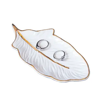 Ceramic Feather Plate Ceramic Jewelry Dish Nordic Ins Style Home Decoration Storage Plate Jewelry Plate Snack Plate
Ceramic Feather Plate Ceramic Jewelry Dish Nordic Ins Style Home Decoration Storage Plate Jewelry Plate Snack Plate