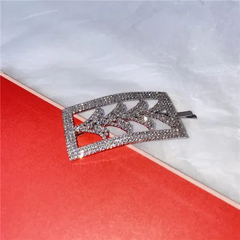 Europe and America Rhinestone Barrettes Catwalks Exaggeration Industrial Rhinestone Christmas Tree Modeling Square Large Clip Si
Europe and America Rhinestone Barrettes Catwalks Exaggeration Industrial Rhinestone Christmas Tree Modeling Square Large Clip Si