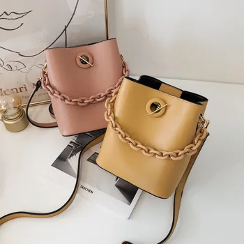 2020 New Fashion Leather Ladies Bucket Bags Solid Chic Acrylic Chain Shoulder Composite Women PU Leather Crossbody Handbags
2020 New Fashion Leather Ladies Bucket Bags Solid Chic Acrylic Chain Shoulder Composite Women PU Leather Crossbody Handbags