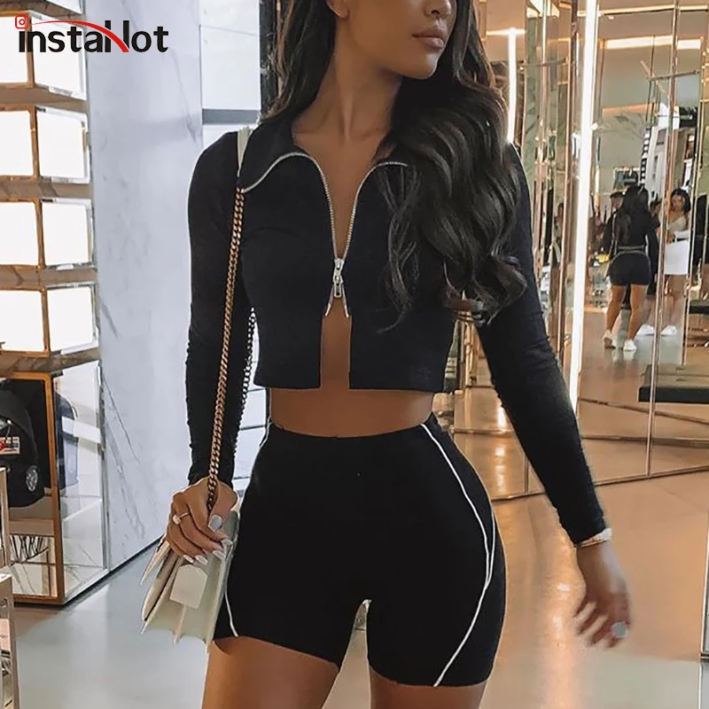 InstaHot Black White Zip Up T-shirts Long Sleeve Cropped Top Slim Turn Down Collar Women Autumn Solid Streetwear Casual tshirts
InstaHot Black White Zip Up T-shirts Long Sleeve Cropped Top Slim Turn Down Collar Women Autumn Solid Streetwear Casual tshirts