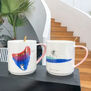 Korean Starry Sky Gold Drawing Ceramic Mug with Handle Spoon Creative Household Coffee Mug Breakfast Large Capacity Straight Cup
Korean Starry Sky Gold Drawing Ceramic Mug with Handle Spoon Creative Household Coffee Mug Breakfast Large Capacity Straight Cup