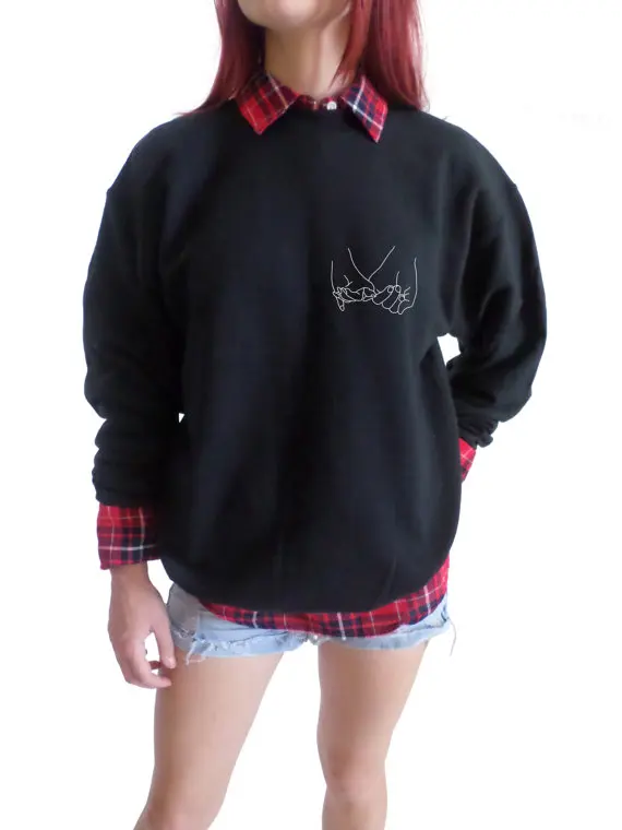 New Trend Pinky Swear Graphic Sweatshirt Women Fashion Jumper long sleeve Pullovers Unisex high quality tumblr casual tops
New Trend Pinky Swear Graphic Sweatshirt Women Fashion Jumper long sleeve Pullovers Unisex high quality tumblr casual tops