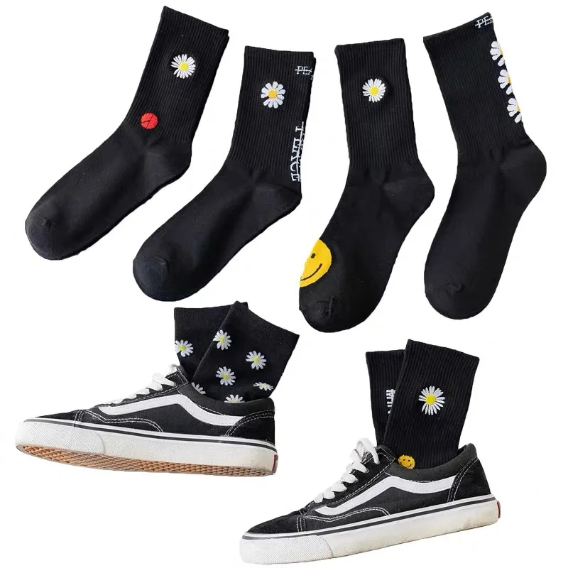 NEW Small Daisies Japanese Summer Winter Cute Kawaii Gifts for Cotton Women Socks Standard Casual Fashions Streetwear Women Sock
NEW Small Daisies Japanese Summer Winter Cute Kawaii Gifts for Cotton Women Socks Standard Casual Fashions Streetwear Women Sock