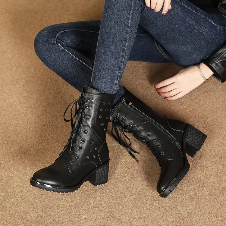Waterproof leather boots Martin thick with taichung thick cylinder scooter rivets bottom female head layer cowhide boots
Waterproof leather boots Martin thick with taichung thick cylinder scooter rivets bottom female head layer cowhide boots