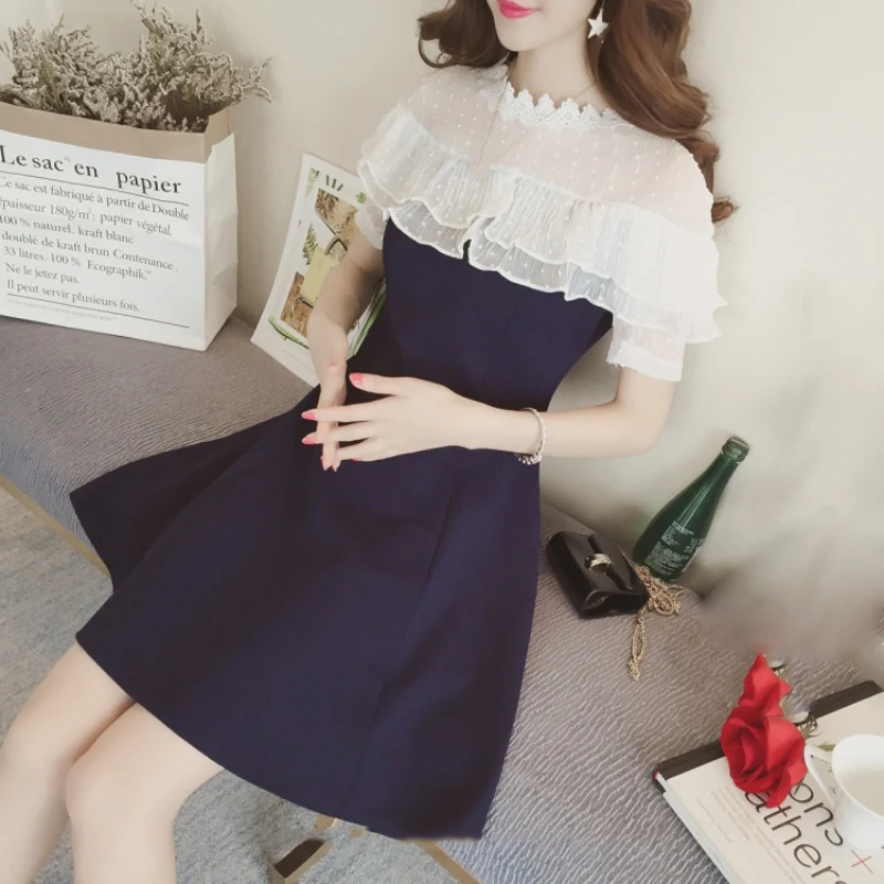 2019 Women Summer Round neck A-Line Temperament Lace Stitching Wooden Ear Waist Solid Color Mid-Length Short Sleeve Casual Dress
2019 Women Summer Round neck A-Line Temperament Lace Stitching Wooden Ear Waist Solid Color Mid-Length Short Sleeve Casual Dress