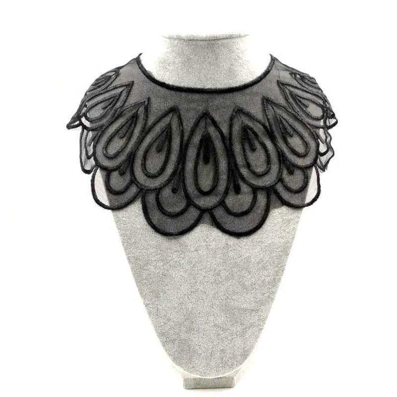 5Pcs Black White Luxury Craft Polyester Embroidery Decorated Venice Lace Neckline Collar Applique DIY Crafts 22.5X35.5cm
5Pcs Black White Luxury Craft Polyester Embroidery Decorated Venice Lace Neckline Collar Applique DIY Crafts 22.5X35.5cm