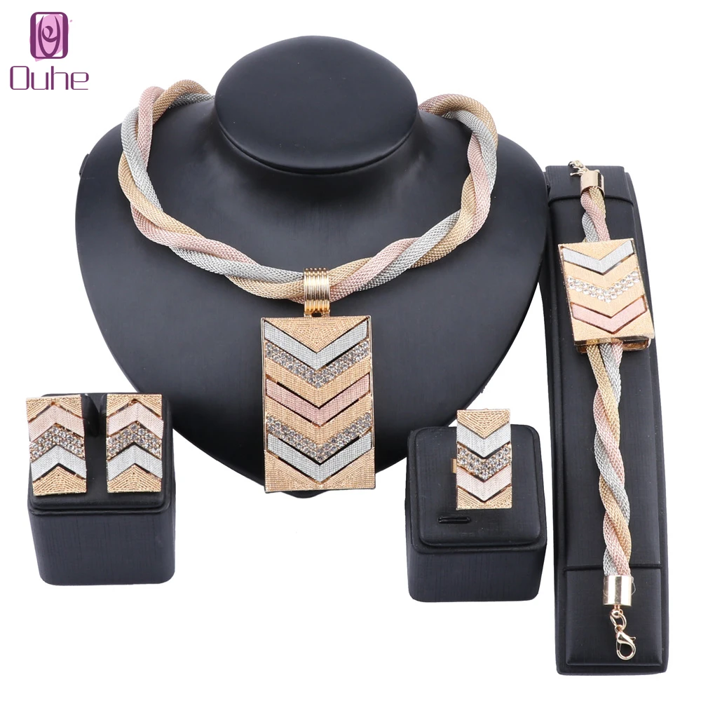 Fashion Charm African Bridal Earrings Ring Sets Classic Wedding Dubai Square Crystal Necklace Bracelet for Women Jewelry Set
Fashion Charm African Bridal Earrings Ring Sets Classic Wedding Dubai Square Crystal Necklace Bracelet for Women Jewelry Set
