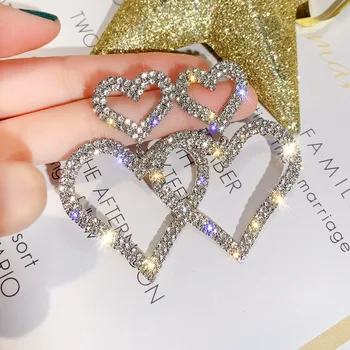 Exaggerated Fashion Crystal Double Heart Hanging Earrings for Women Hollow Shinning Rhinestone Drop Earring LOVE Wedding Jewelry
Exaggerated Fashion Crystal Double Heart Hanging Earrings for Women Hollow Shinning Rhinestone Drop Earring LOVE Wedding Jewelry
