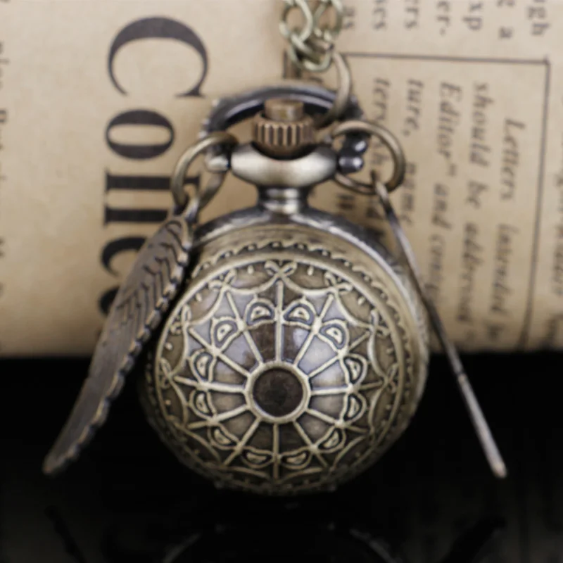 Hot Selling Christmas Gift Classic Movie Bronze Design Quartz Pocket Watch Necklace Men Women Children Clock
Hot Selling Christmas Gift Classic Movie Bronze Design Quartz Pocket Watch Necklace Men Women Children Clock