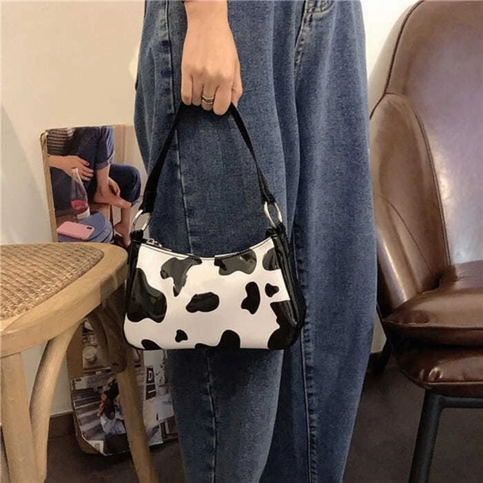 Stylish Classic 90s Cow Pattern Clutch Purse Shoulder Bag Tote Baguette Handbag with Zipper Closure for Women
Stylish Classic 90s Cow Pattern Clutch Purse Shoulder Bag Tote Baguette Handbag with Zipper Closure for Women