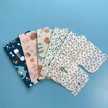 6pcs Saves Folding Masks Box For Masks Pp Portable Storage Box Cover Holder Clip For Home Travel Temporary Saves Folding Masks
6pcs Saves Folding Masks Box For Masks Pp Portable Storage Box Cover Holder Clip For Home Travel Temporary Saves Folding Masks
