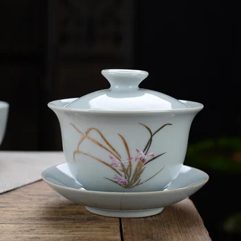 200ml Exquisite Famous Guan kiln tea set Gaiwan,porcelain tea bowl set covered bowl with lid cup saucer China cup bowls
200ml Exquisite Famous Guan kiln tea set Gaiwan,porcelain tea bowl set covered bowl with lid cup saucer China cup bowls