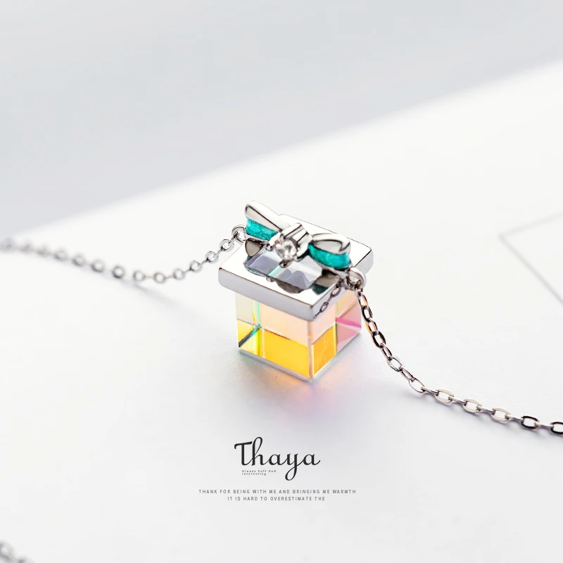 Thaya Color Light Bow Gift Necklace 925 Silver Bohemia Interesting Color Prism Necklace for Women Special Design Jewelry
Thaya Color Light Bow Gift Necklace 925 Silver Bohemia Interesting Color Prism Necklace for Women Special Design Jewelry