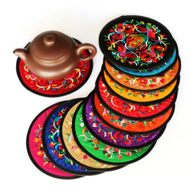 1 PC Chinese Style Table Mat Non-woven Fabric Ethnic embroidery cloth art coasters tea cup mat Tableware Home Accessory
1 PC Chinese Style Table Mat Non-woven Fabric Ethnic embroidery cloth art coasters tea cup mat Tableware Home Accessory