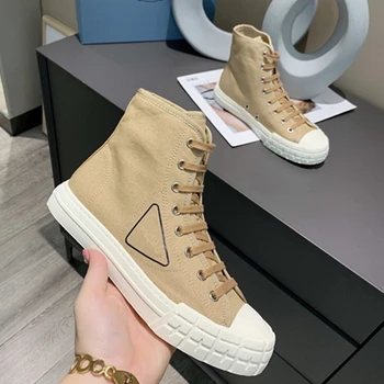 Women Sneakers 2020 Fashion Breathble Vulcanized Shoes Women Canvas Lace Up High Top High-quality luxury brand size 35-40
Women Sneakers 2020 Fashion Breathble Vulcanized Shoes Women Canvas Lace Up High Top High-quality luxury brand size 35-40