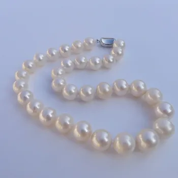 Great light 12-14mm rare natural pearl Long Necklace genuine gift box free shipping 
Great light 12-14mm rare natural pearl Long Necklace genuine gift box free shipping