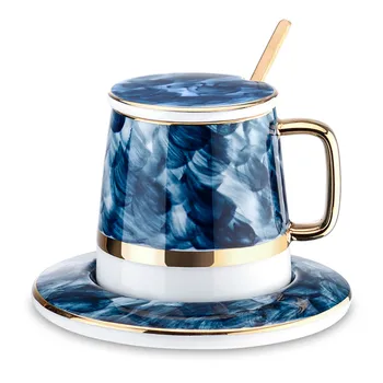 Ceramics Coffee Mug for Couple with Spoon Creative Coffee Mug Personalized Nordic Travel Kubek Do Kawy Strawberry Milk XX60CM 
Ceramics Coffee Mug for Couple with Spoon Creative Coffee Mug Personalized Nordic Travel Kubek Do Kawy Strawberry Milk XX60CM