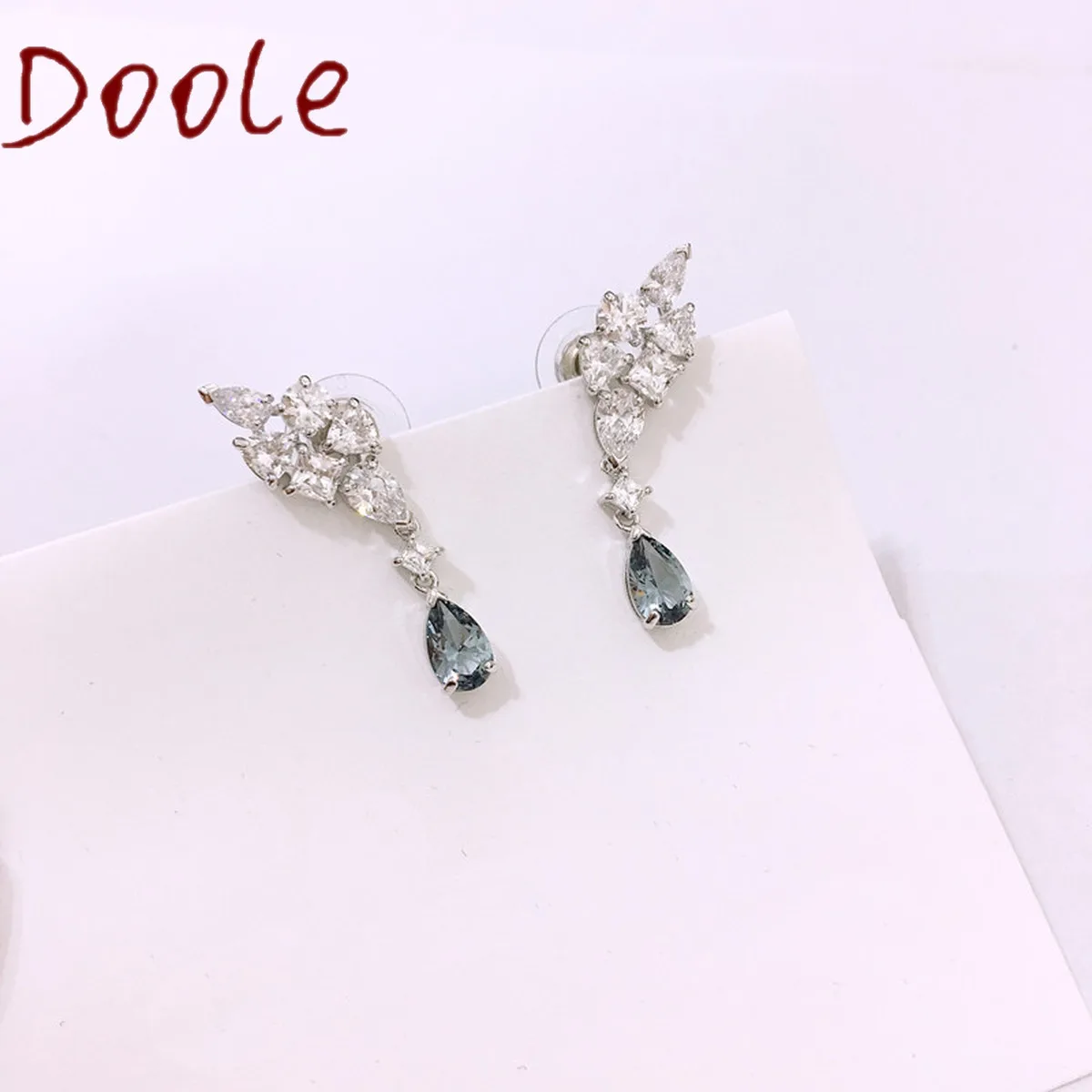 High quality SWA 2020 Fashion Charm Crystal Tassel Earrings Wing Shape Square Drop Shape Crystal Earrings For Women
High quality SWA 2020 Fashion Charm Crystal Tassel Earrings Wing Shape Square Drop Shape Crystal Earrings For Women