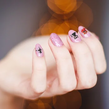 12pcs Halloween Nail Art Stickers Cost-effective Creative Nail Prop for Nail Salon Private Manicure
12pcs Halloween Nail Art Stickers Cost-effective Creative Nail Prop for Nail Salon Private Manicure