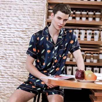 Men's pajamas classic printed rayon pajamas spring and summer short sleeve home suit navy blue pyjama homme 2020
Men's pajamas classic printed rayon pajamas spring and summer short sleeve home suit navy blue pyjama homme 2020