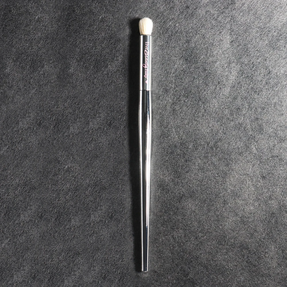Rounded Eye Color Blending Brush It Cosmetic Silver Chromed Synthetic Eyeshadow Blender Make up Brush
Rounded Eye Color Blending Brush It Cosmetic Silver Chromed Synthetic Eyeshadow Blender Make up Brush