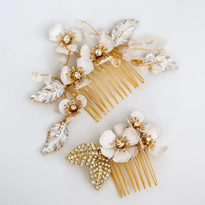 Boho Porcelain Earth Flower Hair Decoration Jewelry Bridal Wedding Hair Comb Earring Set Headpiece
Boho Porcelain Earth Flower Hair Decoration Jewelry Bridal Wedding Hair Comb Earring Set Headpiece