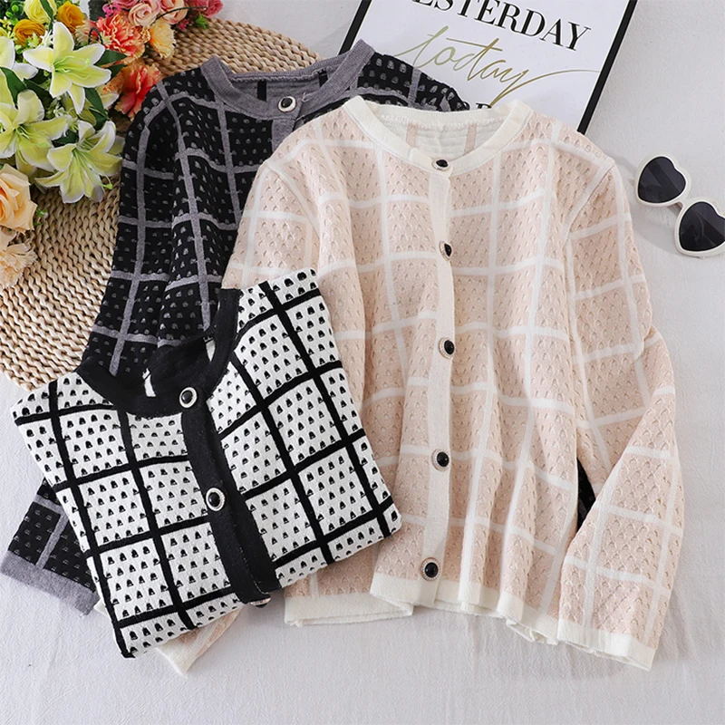 Hollow Out Plaid Cardigans Sweaters Womens Autumn Clothes 2020 Single Breasted Long Sleeve Short Coat Knitted Outwear
Hollow Out Plaid Cardigans Sweaters Womens Autumn Clothes 2020 Single Breasted Long Sleeve Short Coat Knitted Outwear