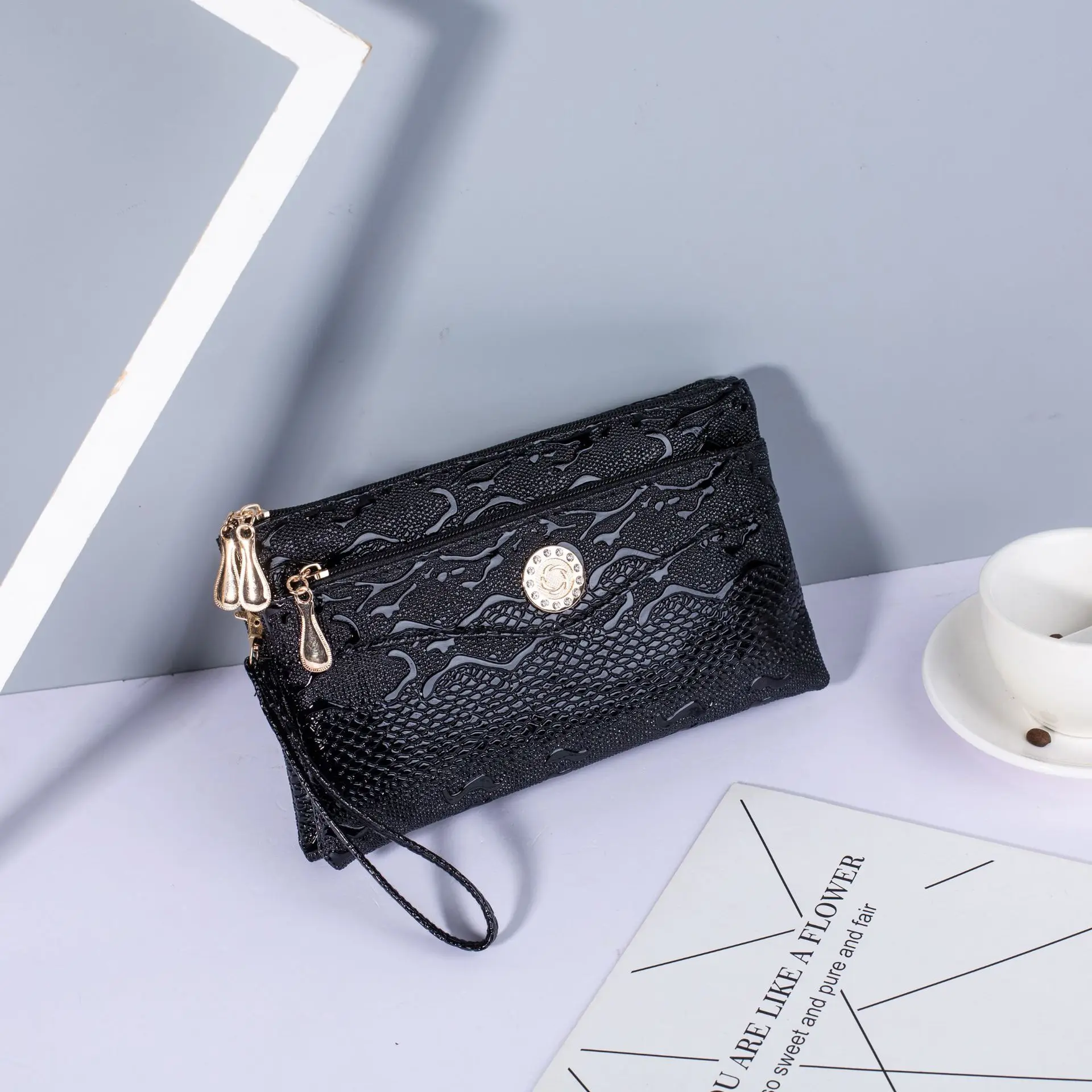 Leilin Origional * Snakeskin Extra-large Twins Carrying Cross-body Bag Simple Fashion Selling Vegetables Bag
Leilin Origional * Snakeskin Extra-large Twins Carrying Cross-body Bag Simple Fashion Selling Vegetables Bag