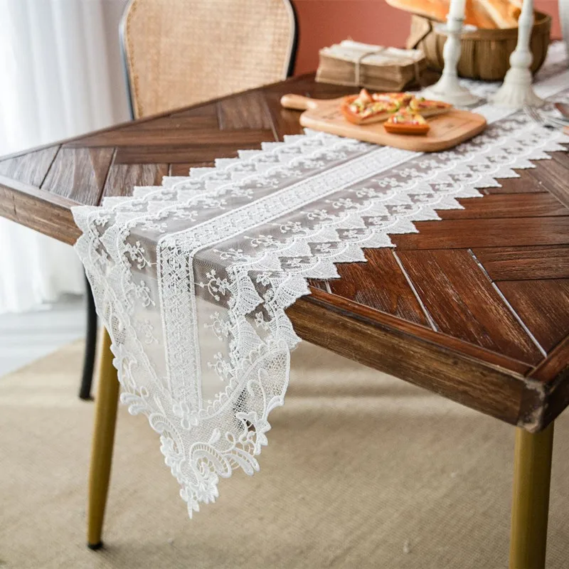 European Romantic White Embroidery Food Hall Dining Table Runner Living Room Wall Cabinet Piano Cover Cloth Christmas Ornaments
European Romantic White Embroidery Food Hall Dining Table Runner Living Room Wall Cabinet Piano Cover Cloth Christmas Ornaments