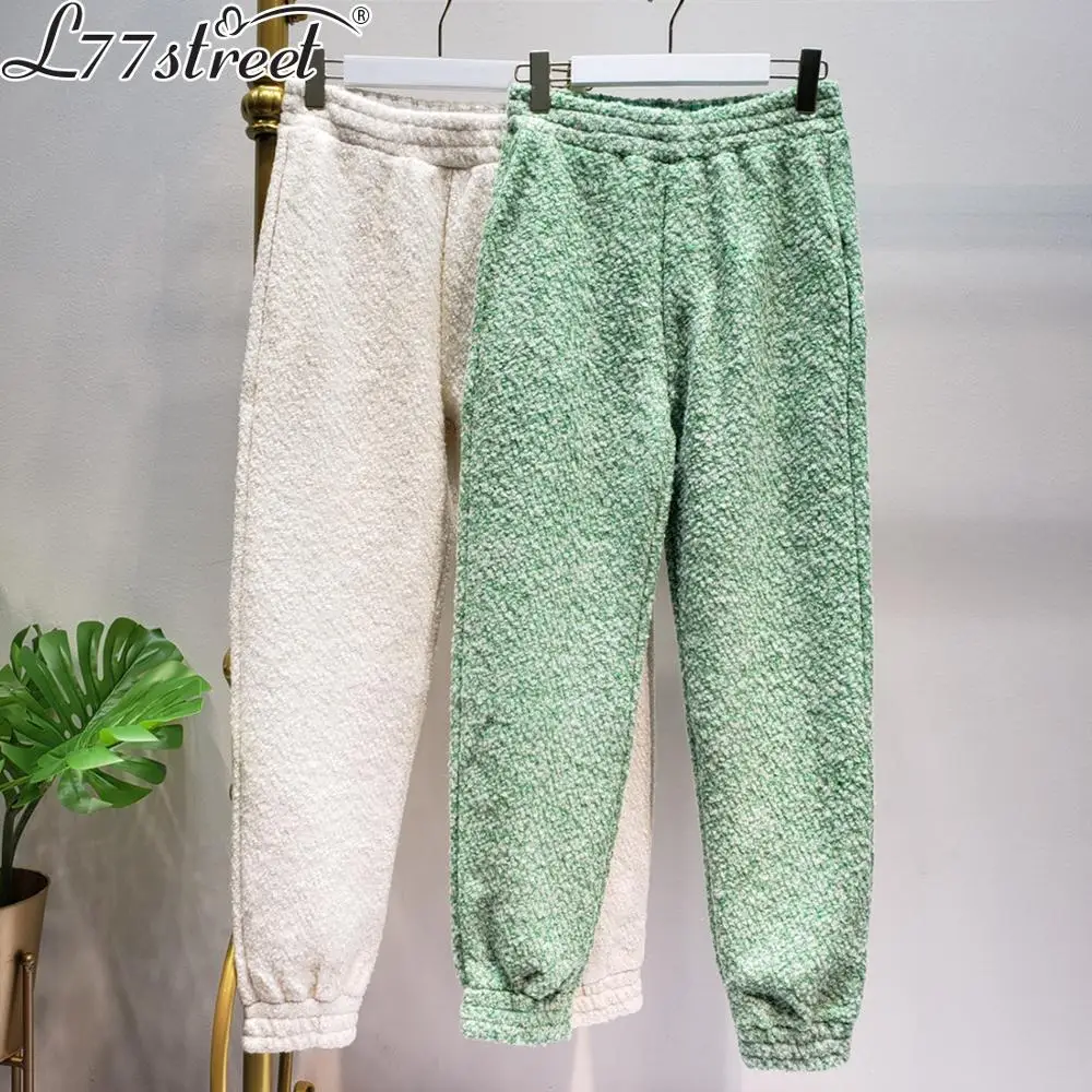 L77street Winter thick thick woolen material warm elastic waist wild wool pure color carrot pants
L77street Winter thick thick woolen material warm elastic waist wild wool pure color carrot pants