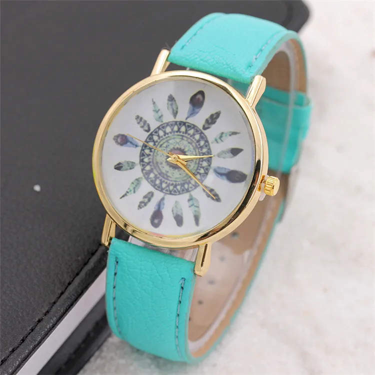 Ladies Watch Pu Strap Quartz Wristwatch Simple Fashion Vintage Peacock Feathers Bohemian Style Watch Women Reloj Mujer Gifts
Ladies Watch Pu Strap Quartz Wristwatch Simple Fashion Vintage Peacock Feathers Bohemian Style Watch Women Reloj Mujer Gifts
