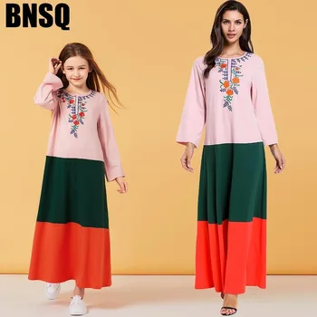 2020 Mother&Daughter Matching Muslim Dresses Women Girls Pink Splice Embroidery Long Sleeve Dress Family Clothes Abaya Islamic
2020 Mother&Daughter Matching Muslim Dresses Women Girls Pink Splice Embroidery Long Sleeve Dress Family Clothes Abaya Islamic