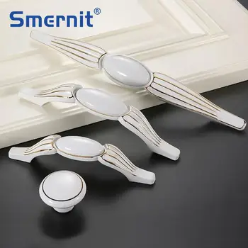 5pcs White Ceramic Door Handles Kitchen Cabinets Knobs and Handles for Furniture Handle Vintage Closet Cupboard Drawer Pulls
5pcs White Ceramic Door Handles Kitchen Cabinets Knobs and Handles for Furniture Handle Vintage Closet Cupboard Drawer Pulls