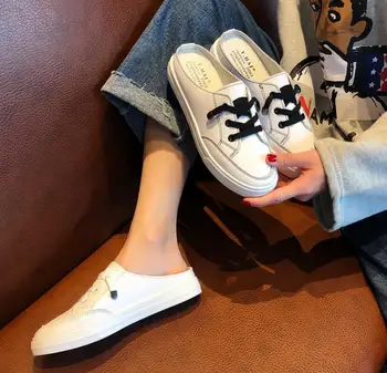2020 new classic shoes women's shoes half support lazy shoes no heel half slippers female students single shoes
2020 new classic shoes women's shoes half support lazy shoes no heel half slippers female students single shoes