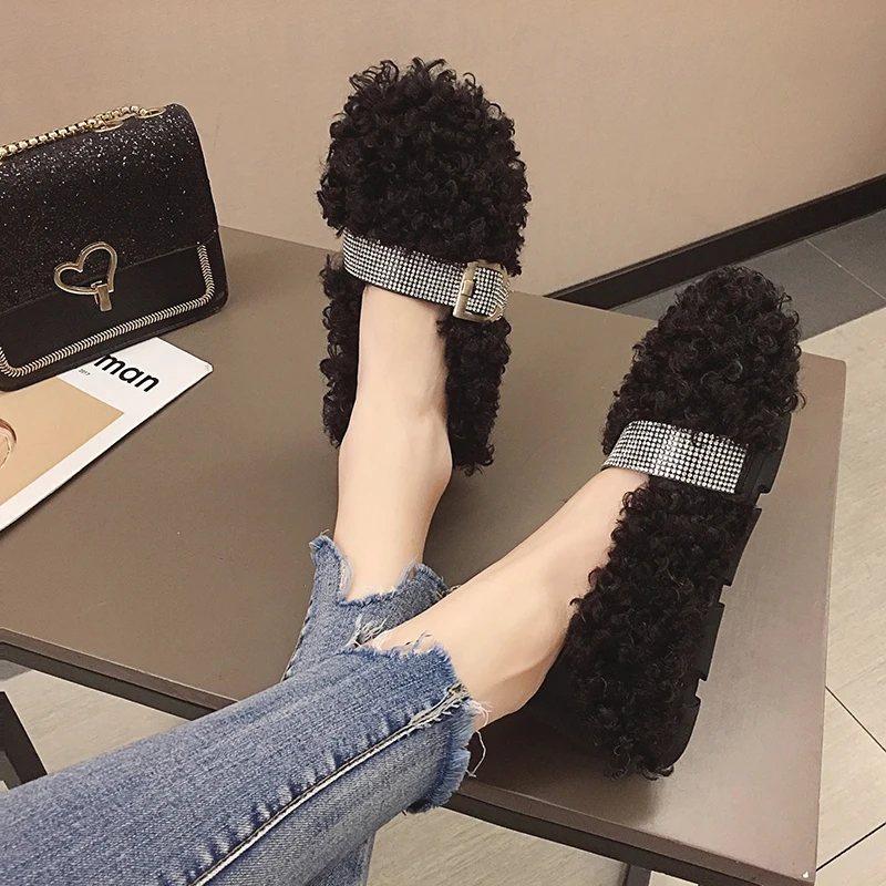 Lambswool Moccasins Rhinestones Buckle Belt Mary Janes Winter Shoes Women Ballerina Furry Loafers Woman Cozy Woolen Fur Flats 
Lambswool Moccasins Rhinestones Buckle Belt Mary Janes Winter Shoes Women Ballerina Furry Loafers Woman Cozy Woolen Fur Flats